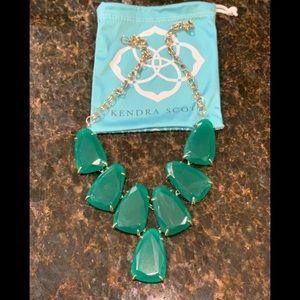 Kendra Scott Harlow statement necklace